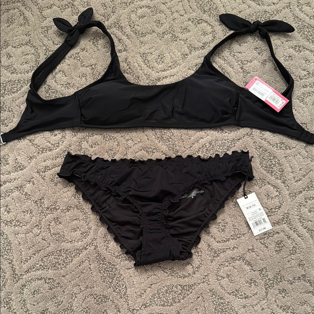 NWT medium bikini top & bottom!